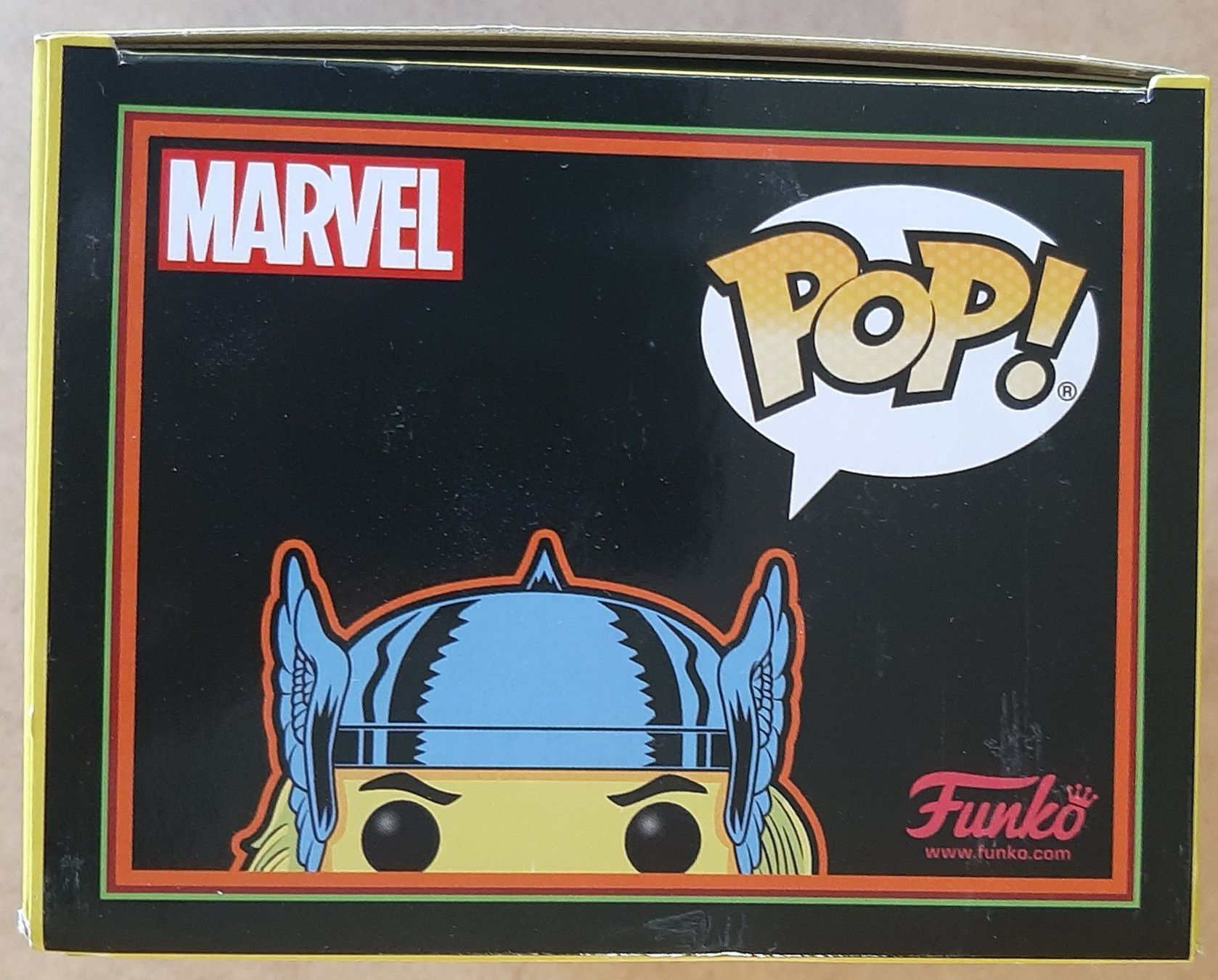 Funko Statuette: Funko Pop Marvel Thor Black Light – Nuovo e nell'imballaggio originale da Montet (Glâne) venduto da KOADA 3