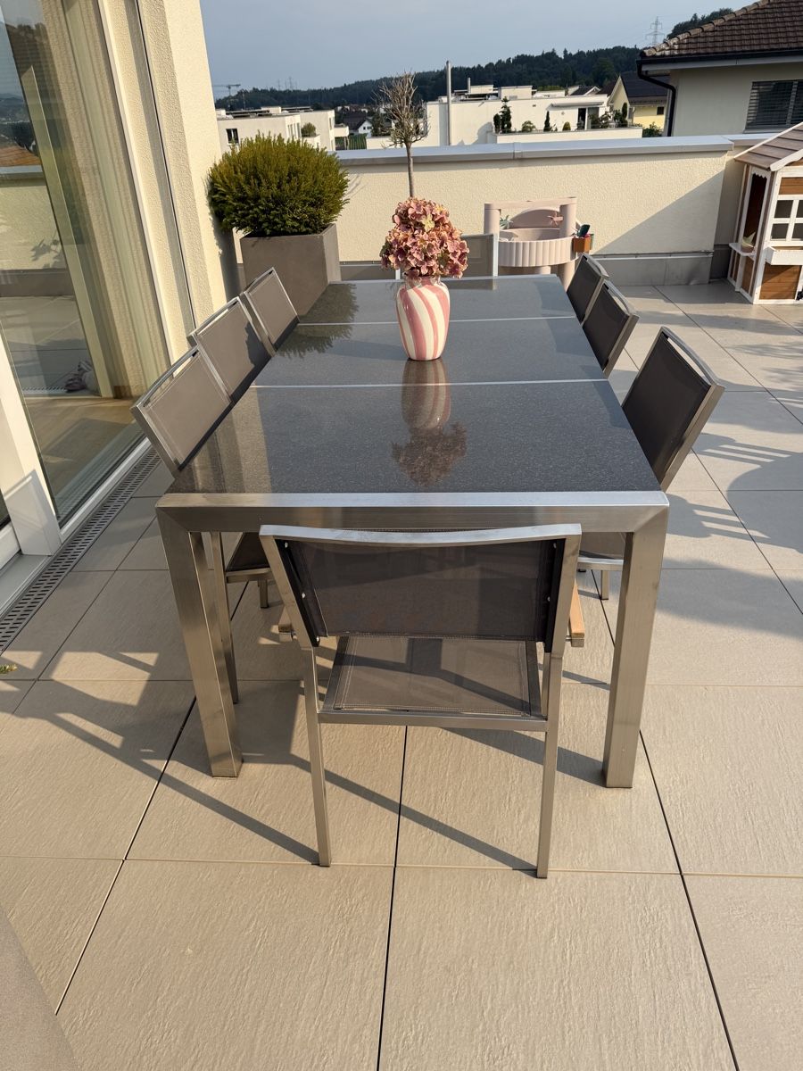 Tische: Granit Gartentisch mit 8 Stühlen - Top Zustand – Gebraucht aus Niederwil AG von mar_s9sz 4
