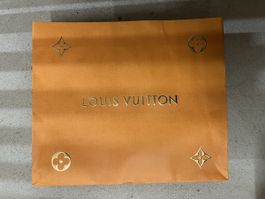 Louis Vuitton Papiertasche