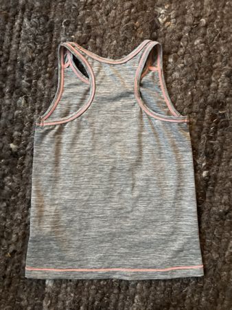 H&M Kinder Sportshirt Gr 110/116