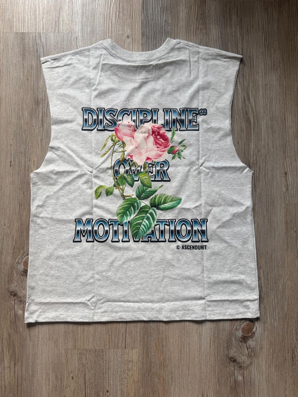 T-shirt: GYM TANK TOP ASCENDUNIT – Usato da Zürich venduto da tim-zh