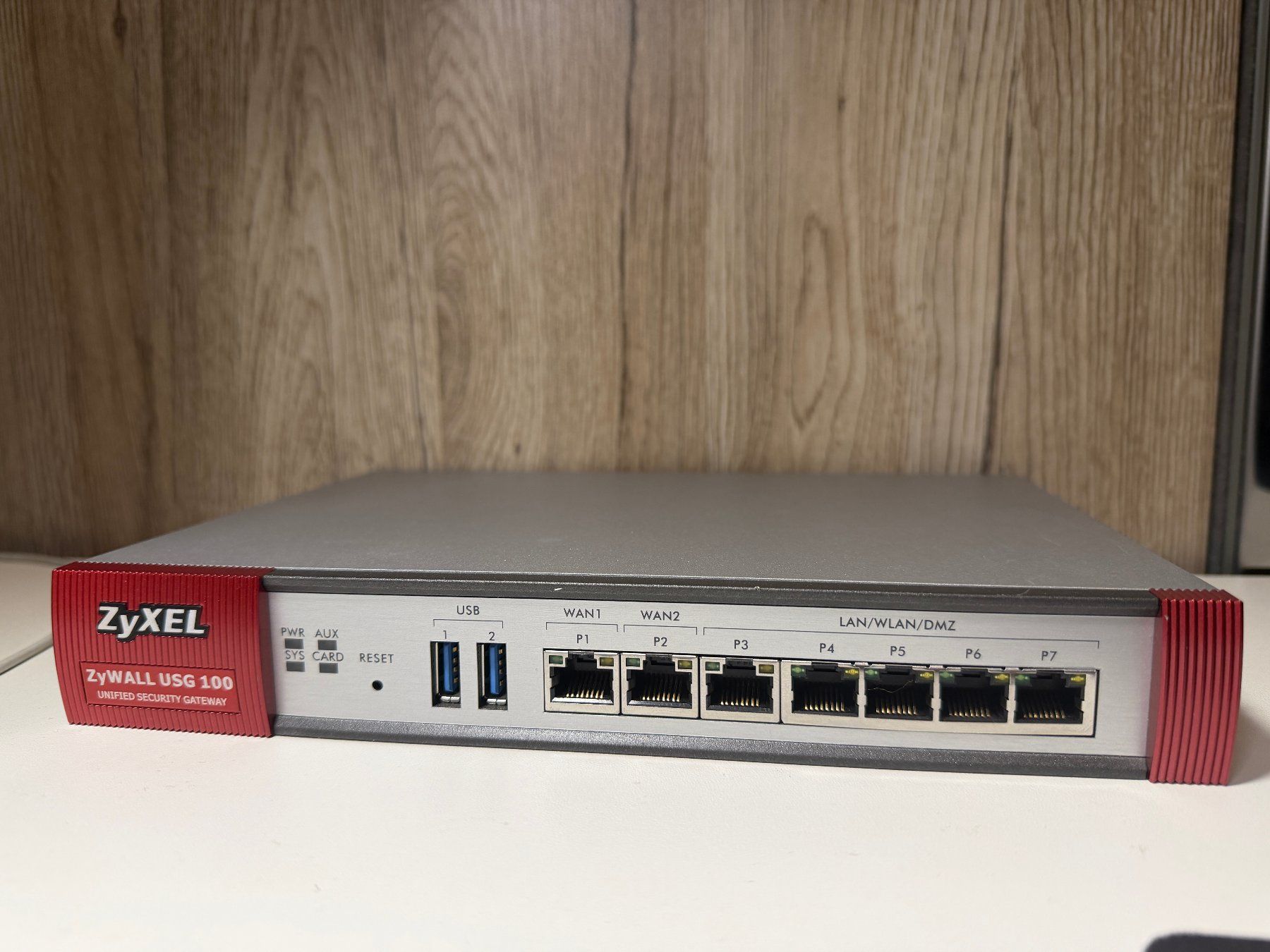 Zyxel Firewall: ZyXEL ZyWALL USG 100 - Security Gateway - – Usato da Schöfflisdorf venduto da eric_a