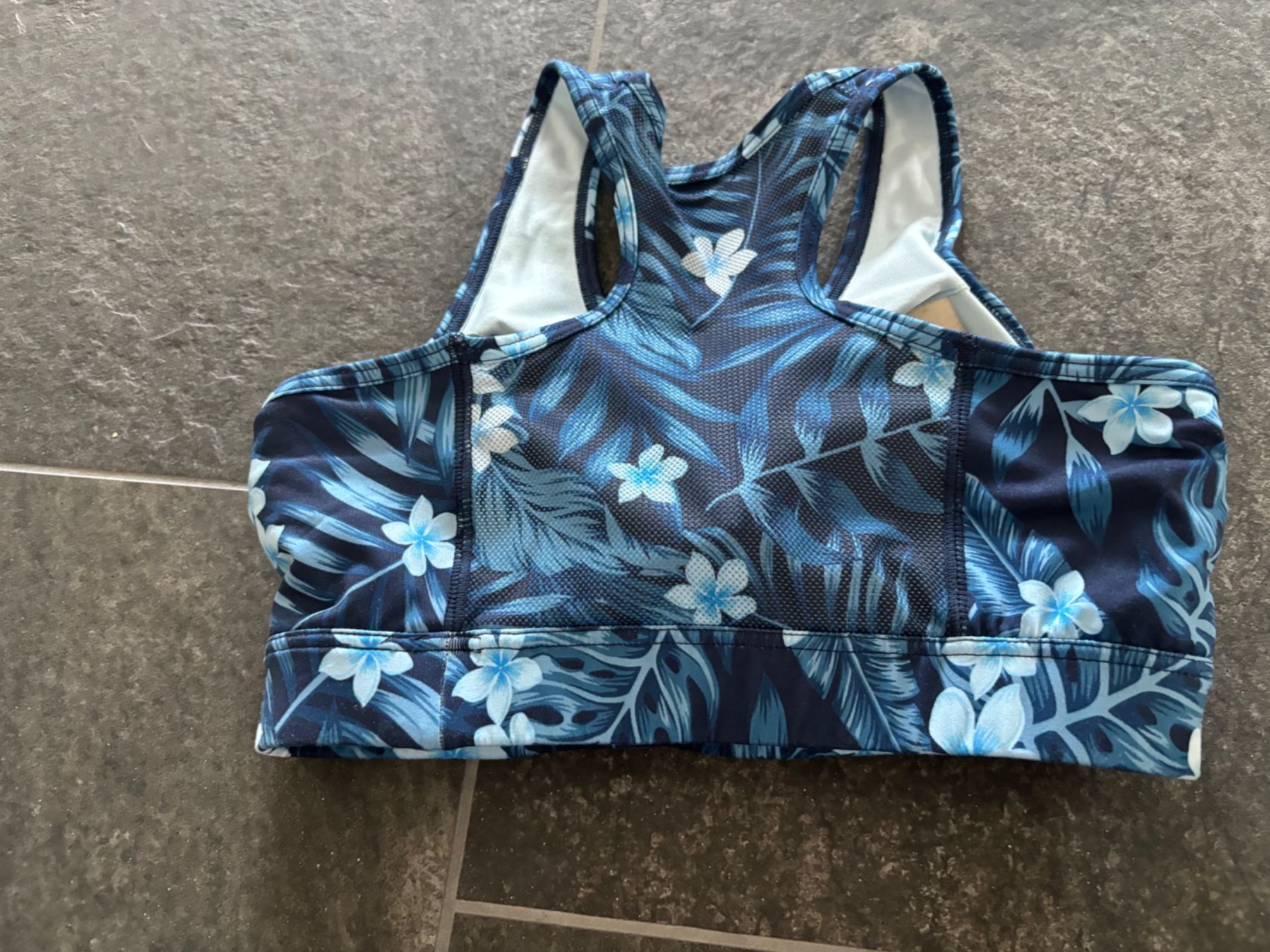 Autres dessous: BH - blau mit Blumenmotiven - Gr. M – D'occasion à Stadel par Chanel_5 1