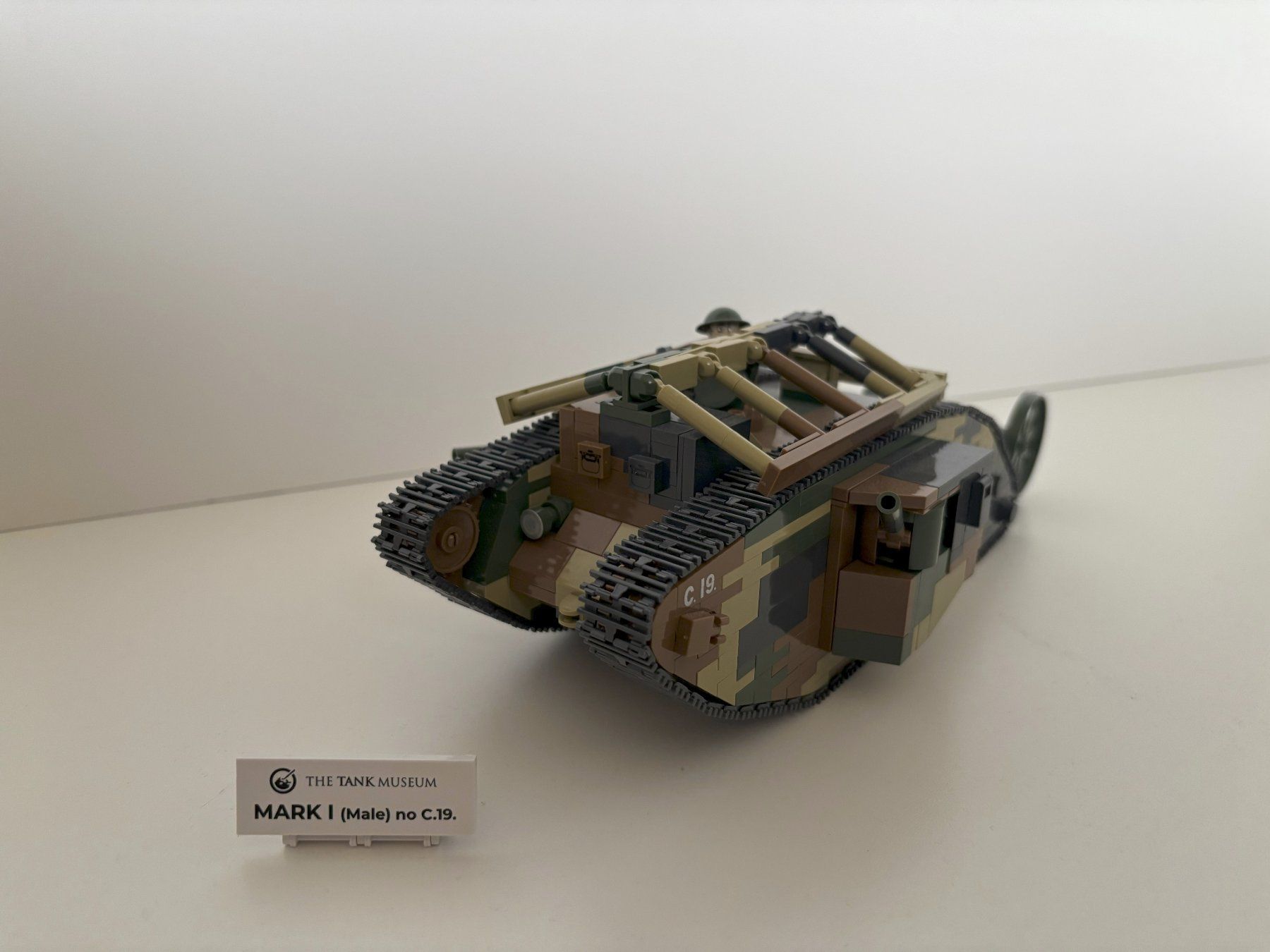 Cobi Kit di costruzioni: Cobi MARK 1 (Male) no C.19. – Nuovo (secondo la descrizione) da Estavayer-le-Lac venduto da Lor_tjg5