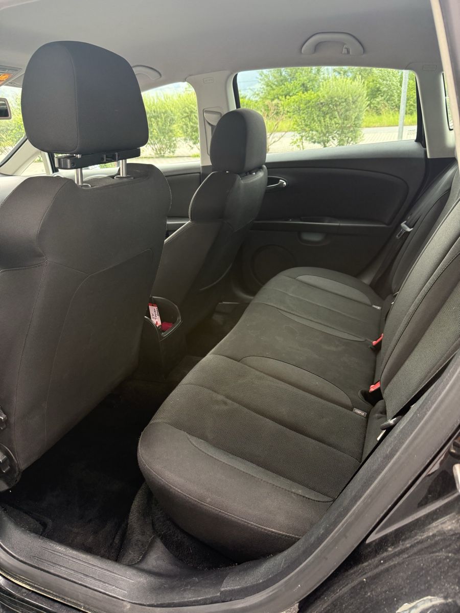 Seat Automobili: Seat Leon 2.0TDI FR – Usato da Ruggell venduto da Dadasli25 7