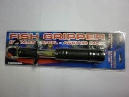 Pince à poisson    Zange für Fisch