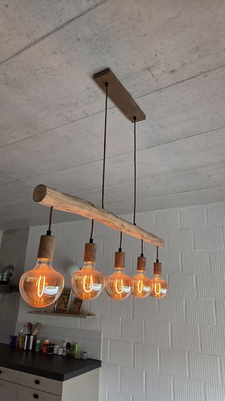Lampen: Hanging lamp wood 5 bulbs industrial excellent condition – Gebraucht aus Islisberg von mar_5brw