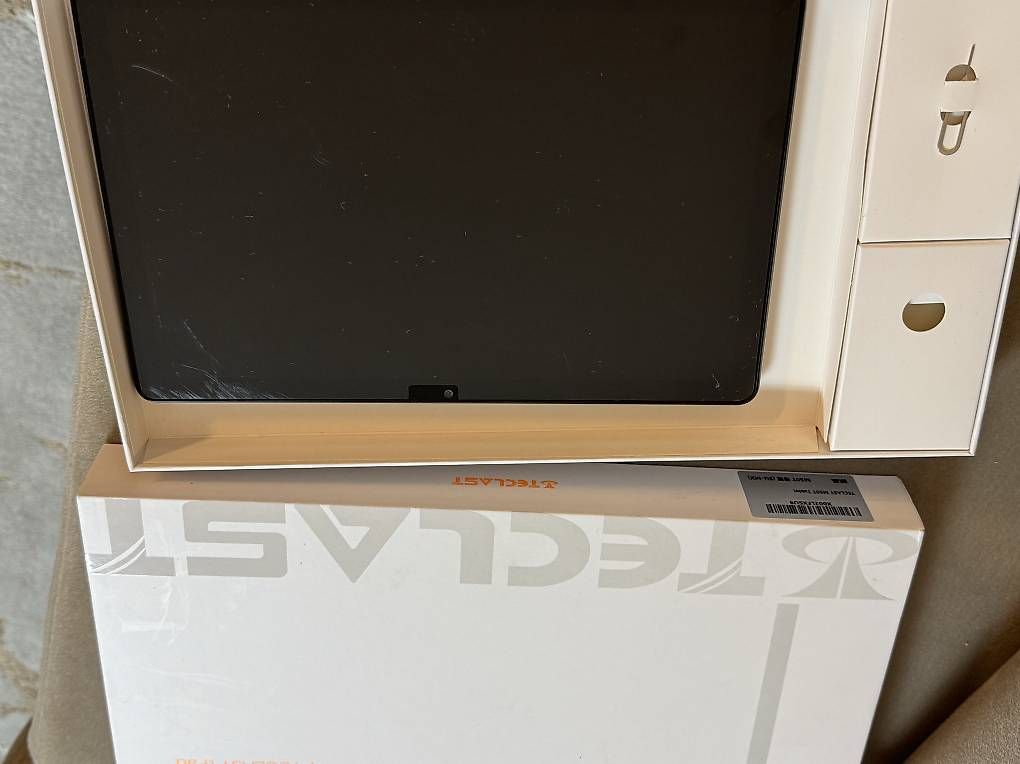 Tablettes PC: Tablet  – Neuf avec emballage d'origine à St. Gallen par Ushala 1