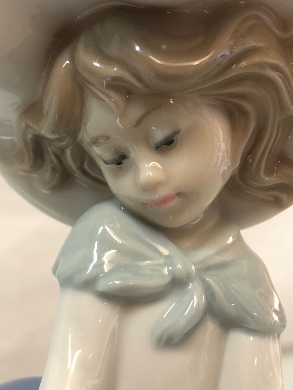 Lladro Statuette: LLADRO Figur Kleines Mädchen mit Korbtasche 5222 – Usato da Brunnen venduto da Allerwaren 7