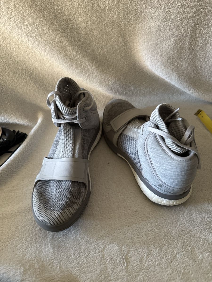 Stella McCartney Scarpe da donna: Baskets Adidas Stella McCartney, taille 38, super! – Usato da Dorenaz venduto da qkkancs