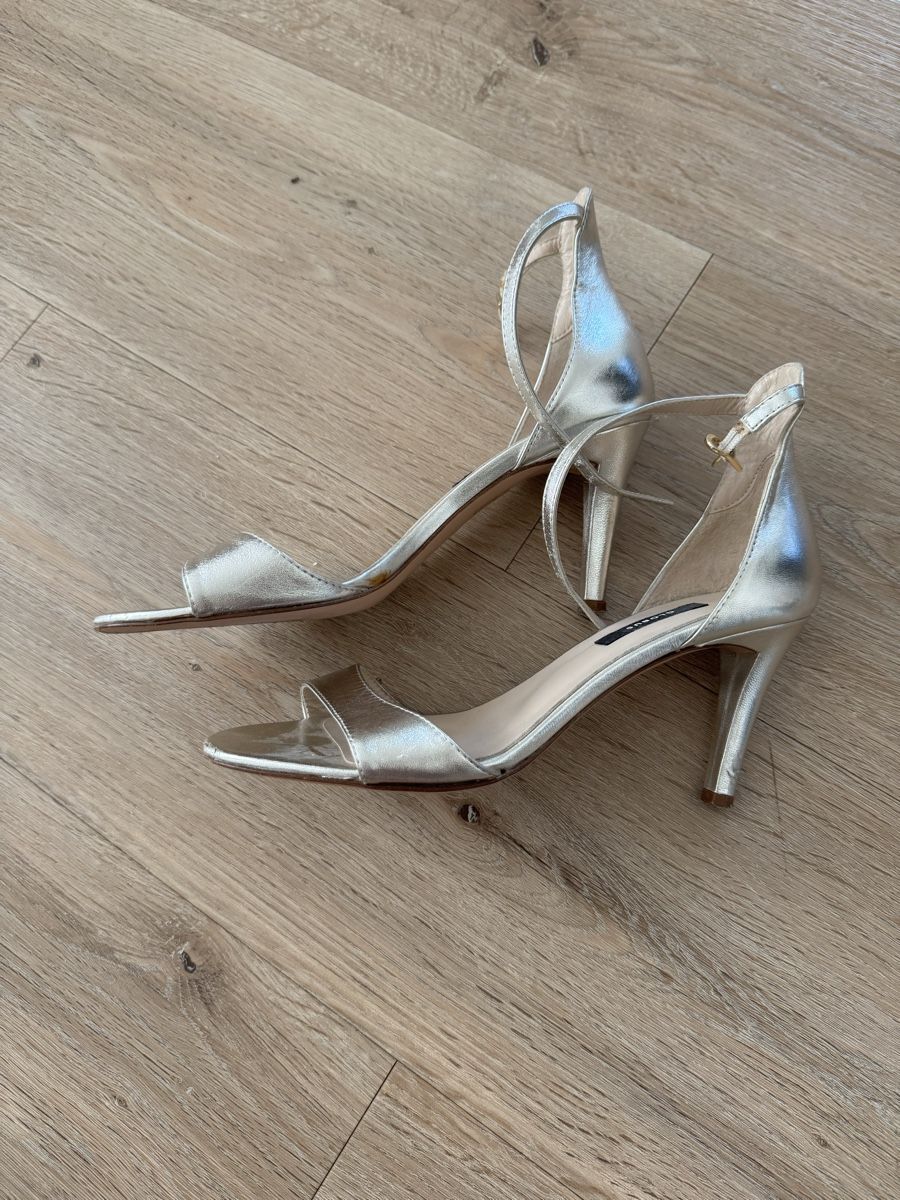 Globus Chaussures femmes: Sandalen globus – D'occasion à Eschlikon TG par Didi2007_ 2