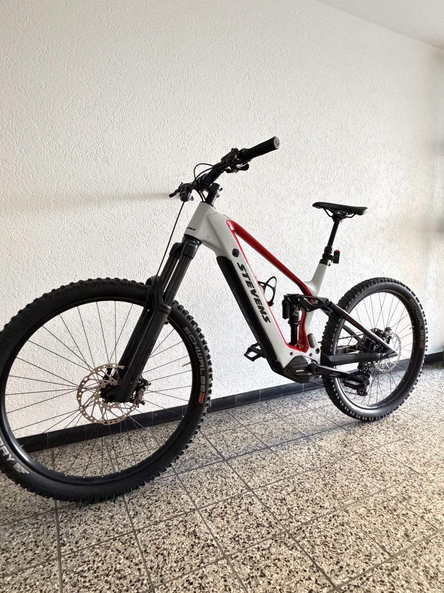 Stevens Velos: STEVENS E-Inception ED  726Wh akku Jg 22 – Gebraucht aus Stansstad von 91PD 4