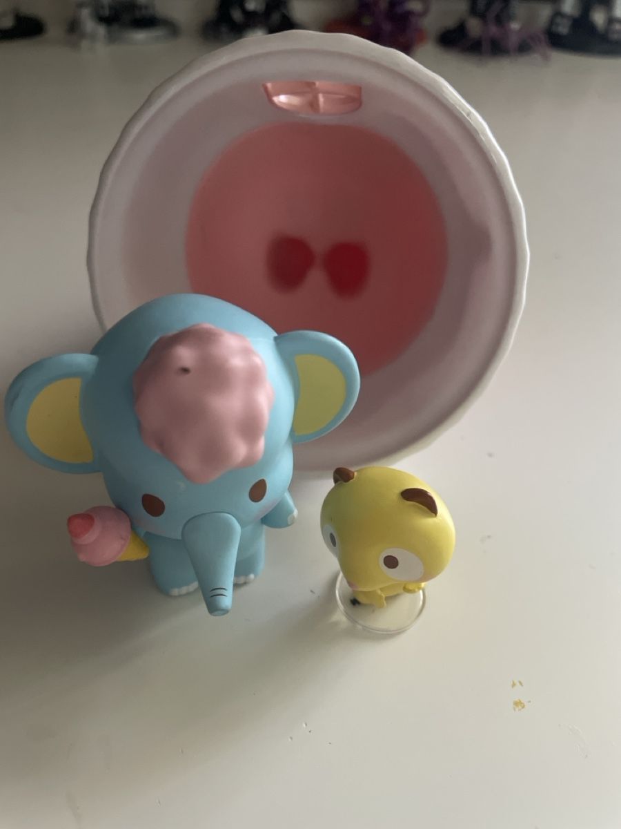 Hello Kitty Figurines: Hello kitty figures – D'occasion à Taverne par shalidar 1