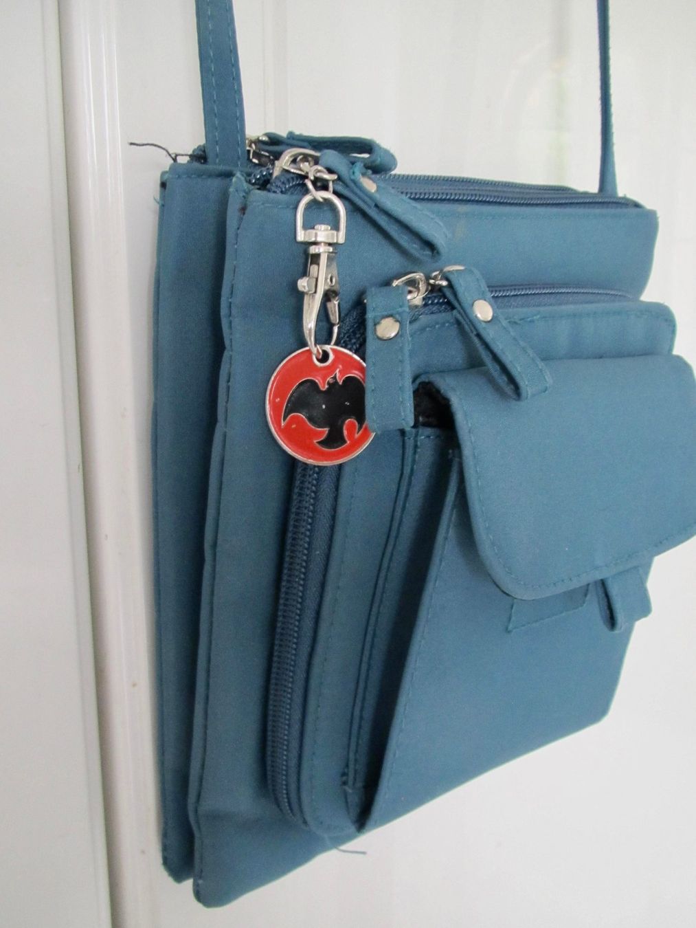 Taschen für Damen: SAC EN BANDOULIERE NYLON VERT – Gebraucht aus Murten von Selliot