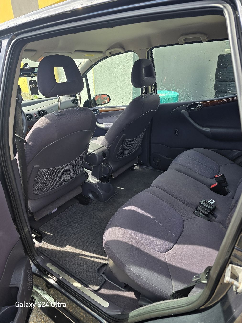 Mercedes-Benz Automobili: MERCEDES-BENZ CLASSE A 160 – Usato da CERNIER venduto da GarageConcept-Car 5