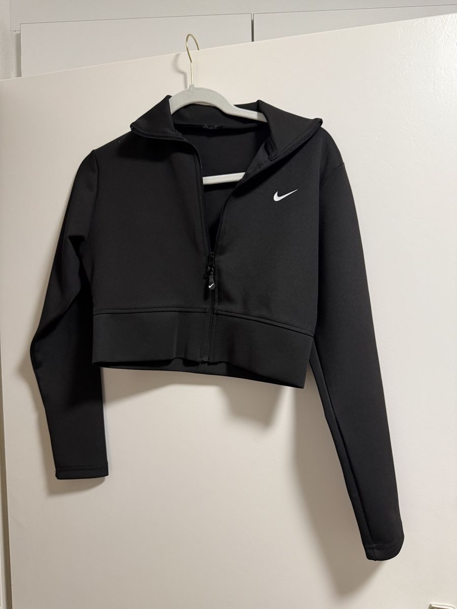 Nike Jacken: Nike Cropped Trainingsjacke Schwarz – Neu (gemäss Beschreibung) aus Winterthur von fij_f65r 1