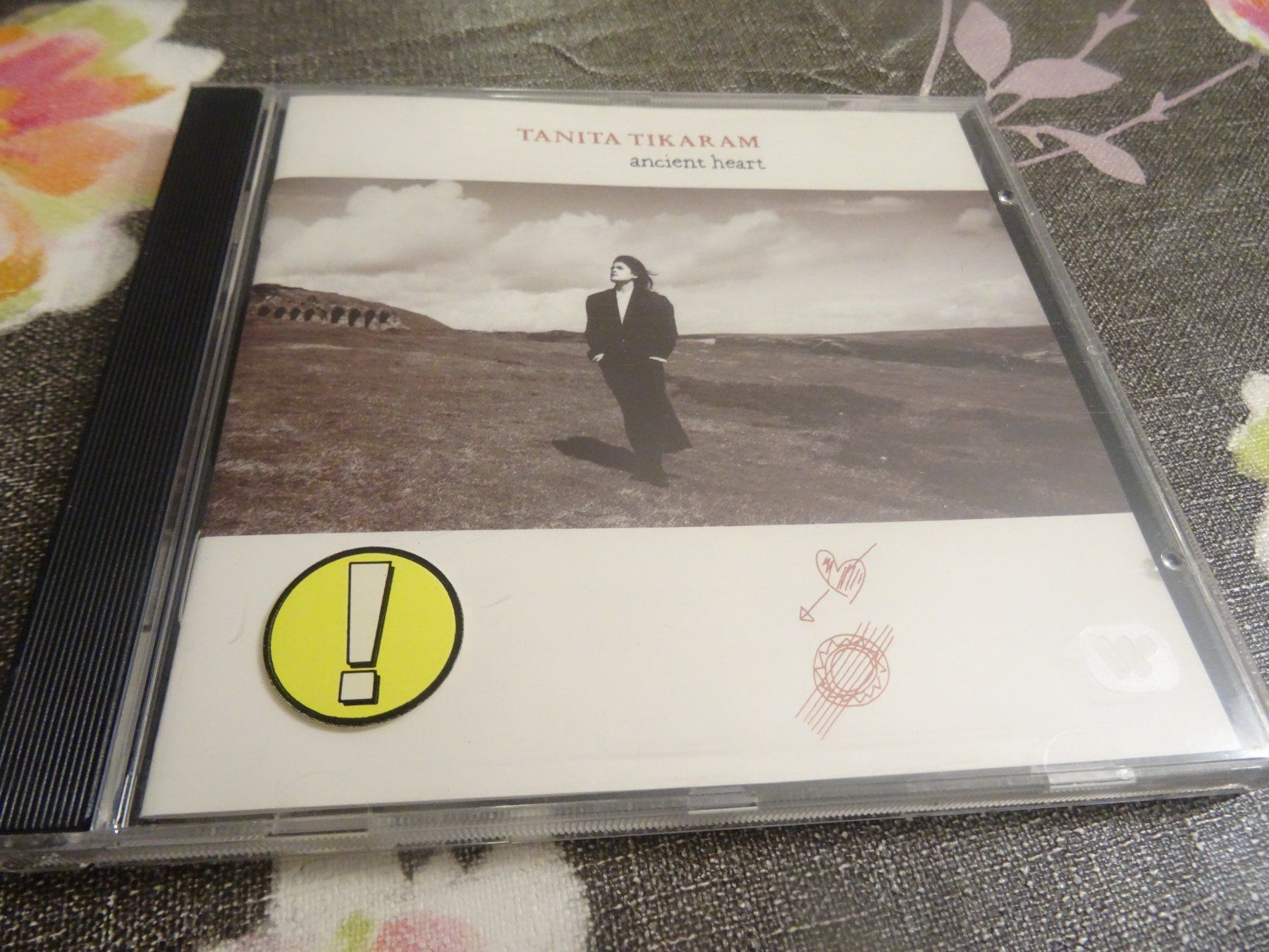 CD: Tanita Tikaram - Anicent Heart CD – Usato da Olten venduto da Disc-Ausverkauf