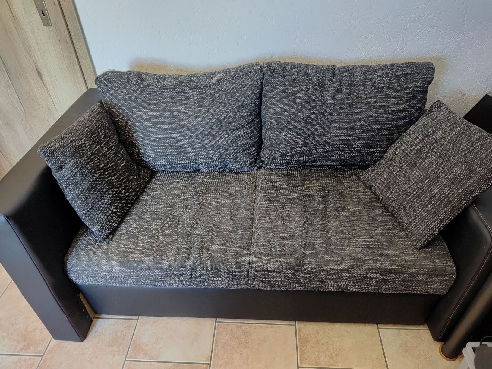 Sofas: Sofa mit Stauraum – Gebraucht aus Uznach von Kev_le_Chef