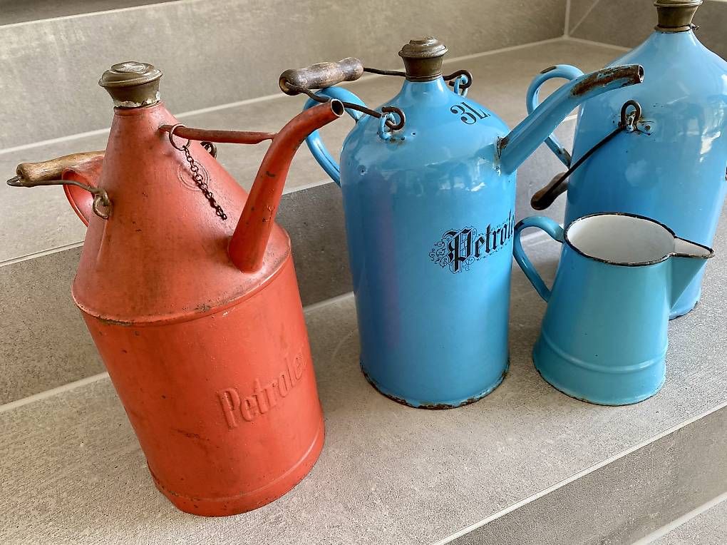 Lampade: Latte smaltate Petroleum – Usato da Minusio venduto da dsf_7sfg 1