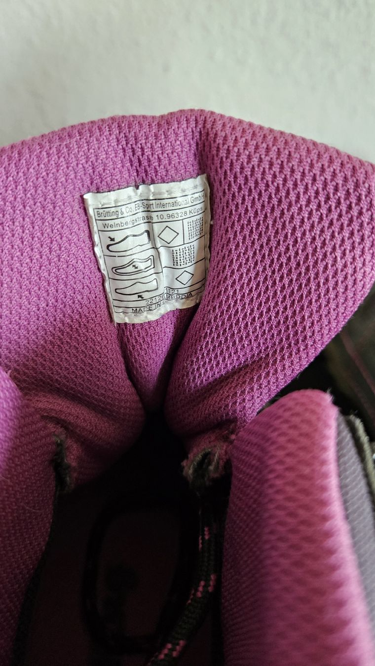 Scarpe da donna: Wanderschuhe Brüttig Grösse 40.5 Damen  – Usato da Ettingen venduto da samiba 8