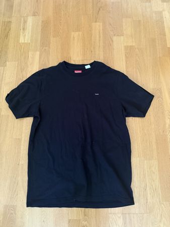 Supereme Logo T-Shirt XL