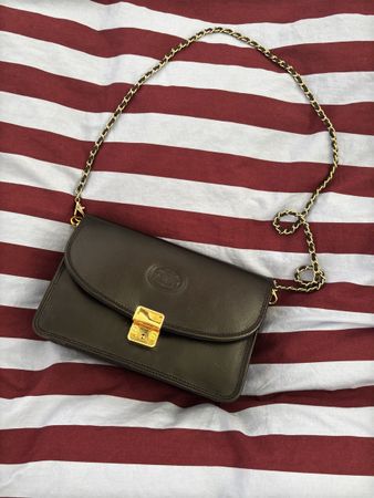 Peridot Tasche aus echtem Leder mit goldener Kette