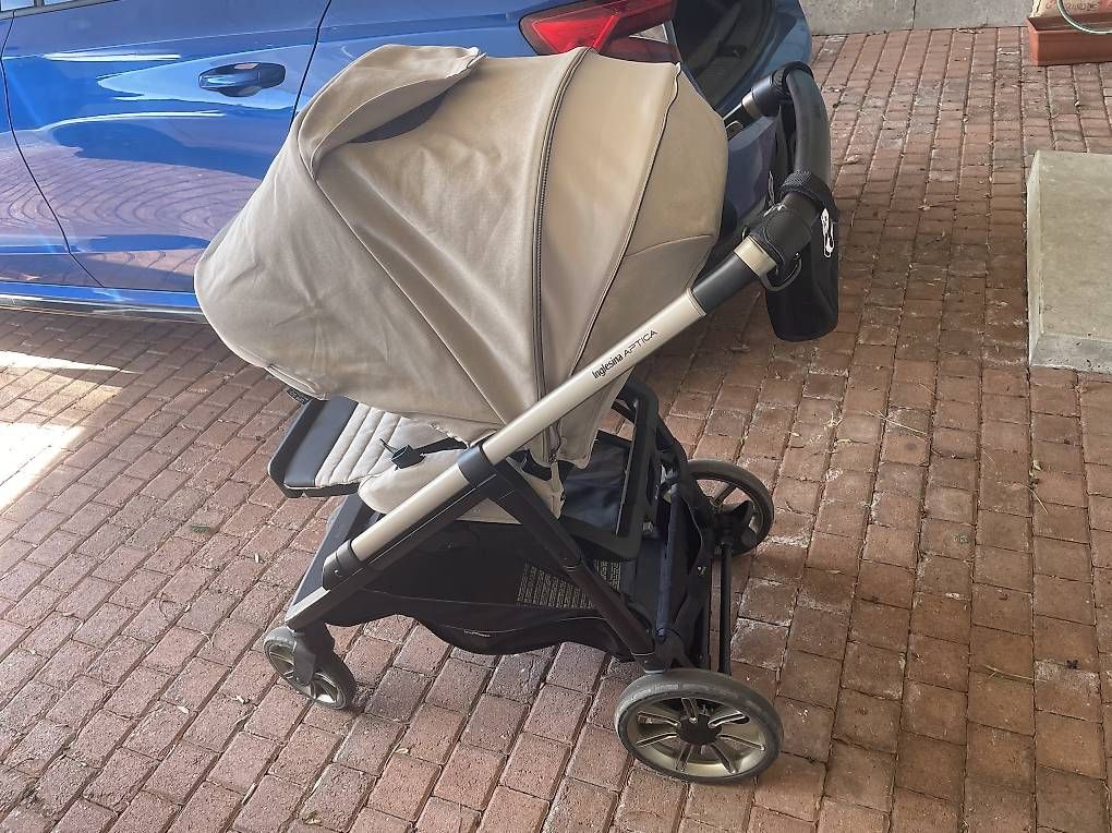 Inglesina Kinderwagen: passeggino Inglesina Aptica – Gebraucht aus Bidogno von Laretta91 4