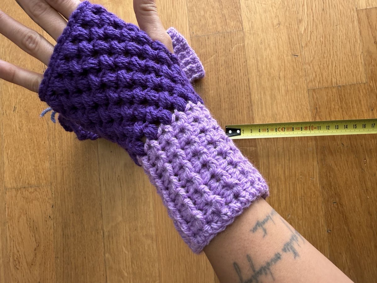 Sonstige Kleidung & Accessoires: Fäustlingen, handgemacht – Neu und originalverpackt aus Basel von sjg_ 2