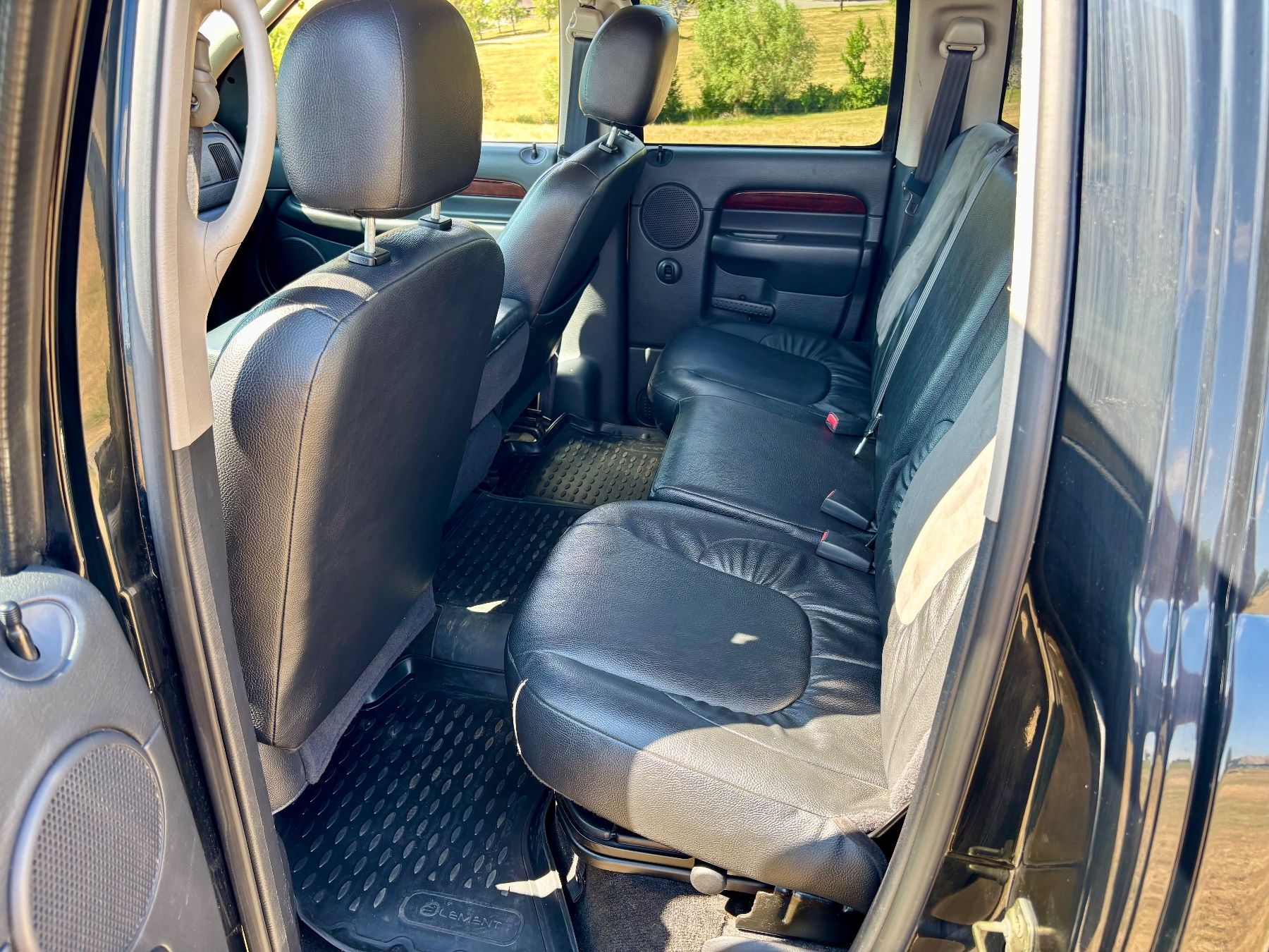 Dodge Automobili: Dodge Ram 1500 Quad Cab 4x4 mit MFK – Nuovo (secondo la descrizione) da Bretzwil venduto da Mygarage4147 7