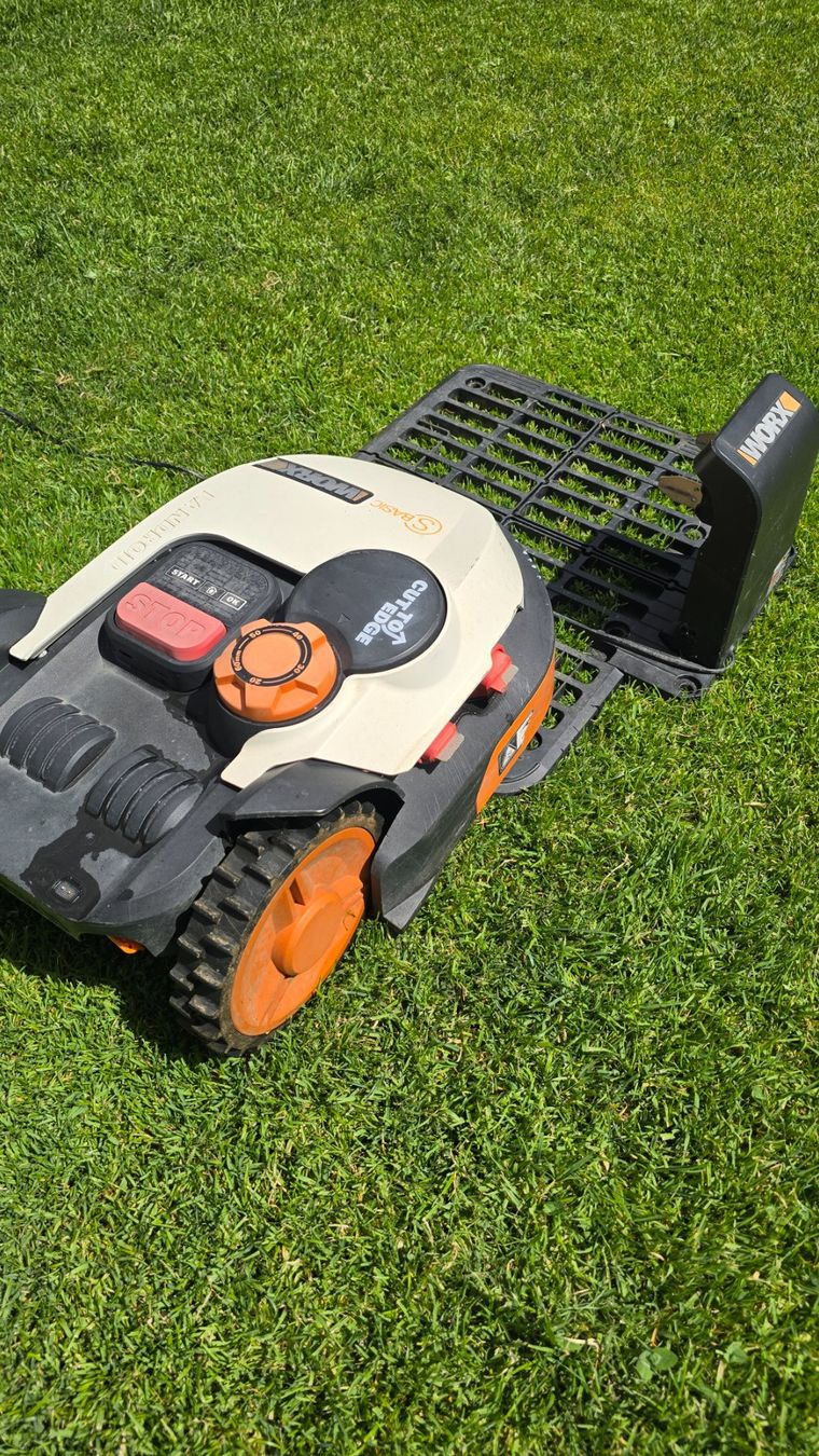 Worx Tagliaerba: Rasenmäher Roboter sS Basic Worx – Usato da Oftringen venduto da salvatoret