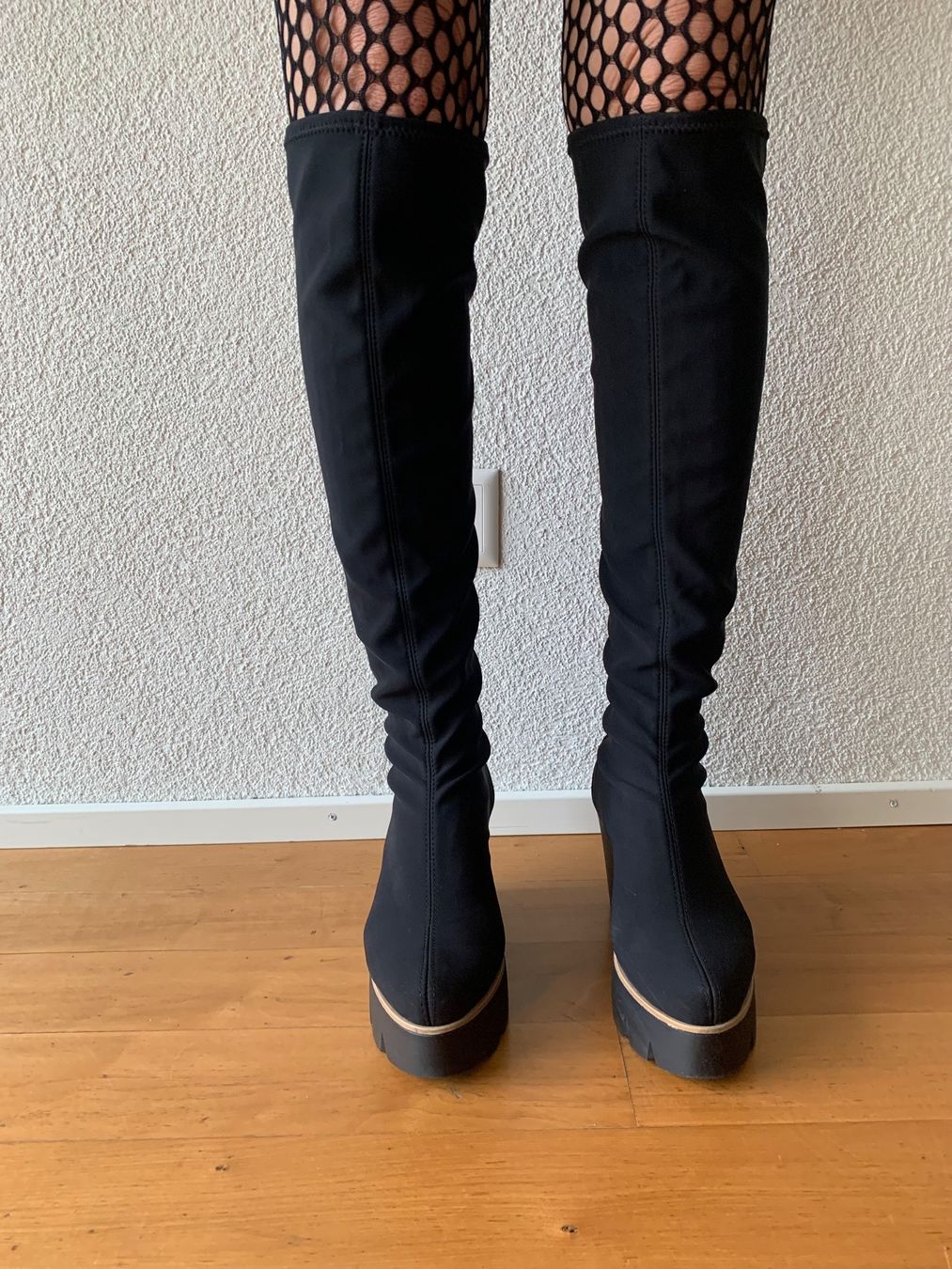 Scarpe da donna: Black Fabric Platform Boots – Usato da Rüschlikon venduto da Brixen07