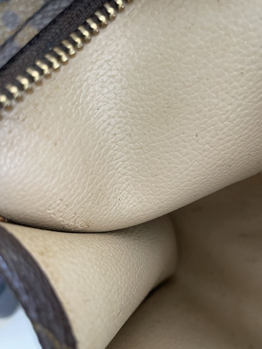Louis Vuitton Taschen für Damen: Authentic LOUIS VUITTON Monogram Toiletry Pouch – Gebraucht aus Richterswil von Prangins9 8