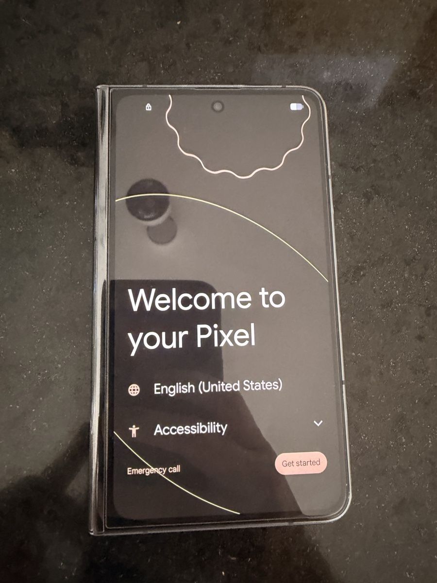 Google Handys / Smartphones: Pixel Fold 256GB - inneres Display defekt – Defekt aus Zürich von kca_xzf5