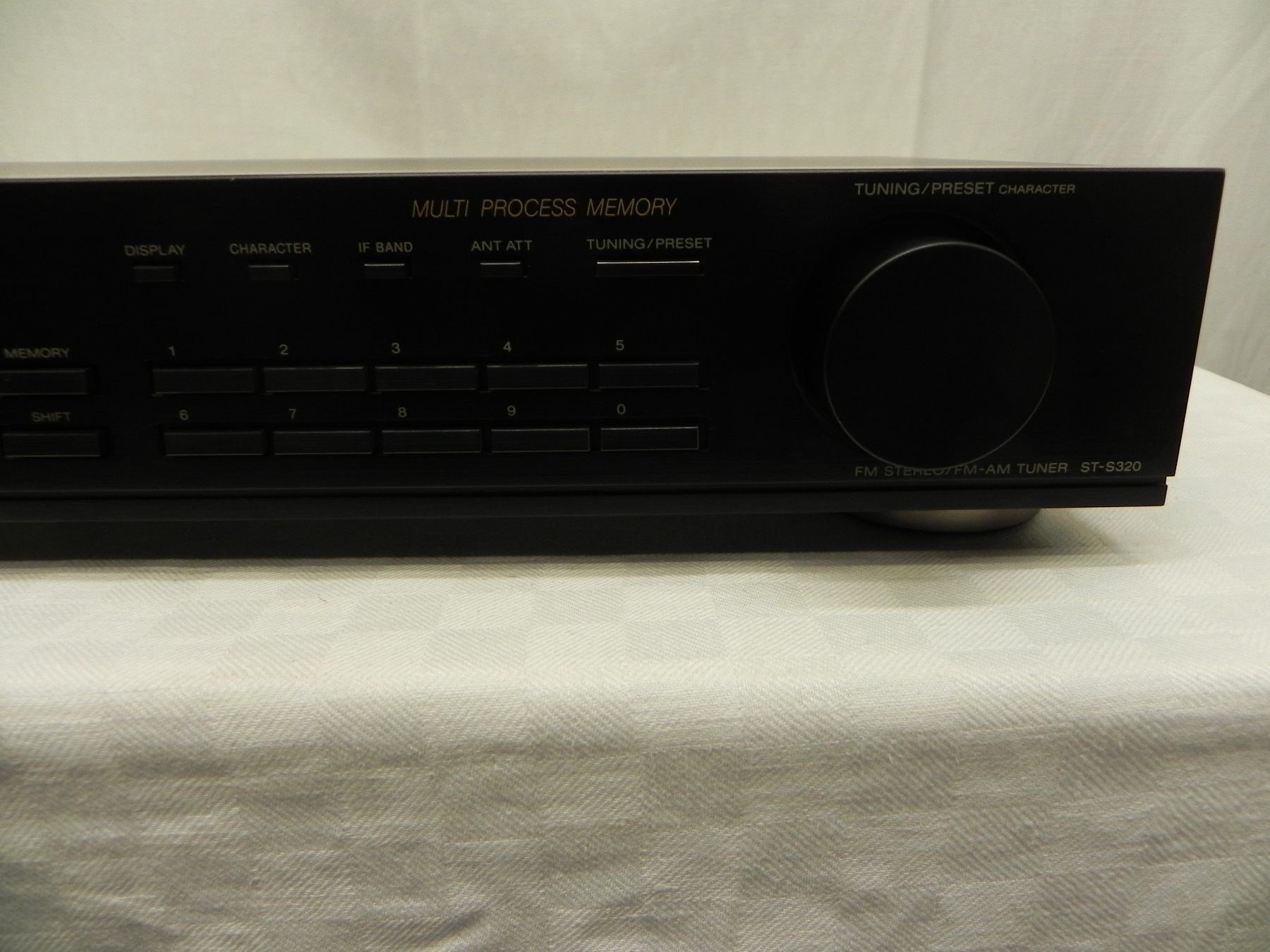 Radio: Sony ST-S320 Tuner – Usato da Basel venduto da Life-Style-Art 2