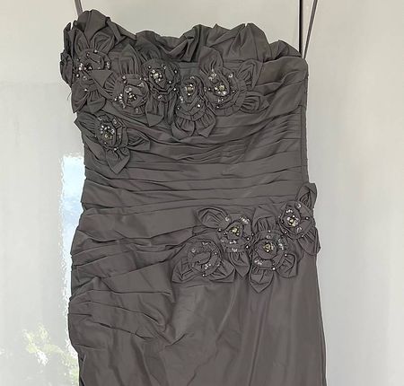 Ballkleid Gr.38 schulterfrei/Schleppe/Stola Anthrazit