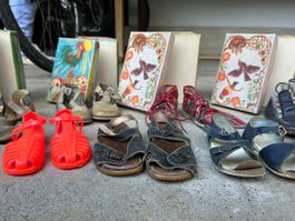 Alte Kinderschuhe zum Teil ungebraucht mit Originalschachtel