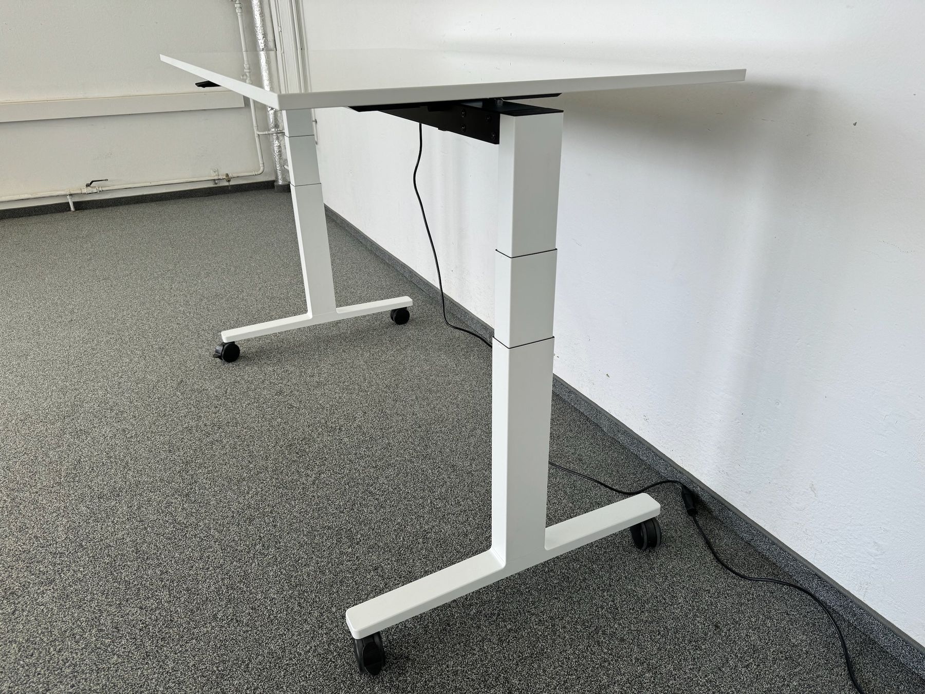 Scrivanie: WINI Büromöbel Winea Flow Sitz-Steh Sitzungstisch – Usato da Schönenwerd venduto da mcofficeshop 9