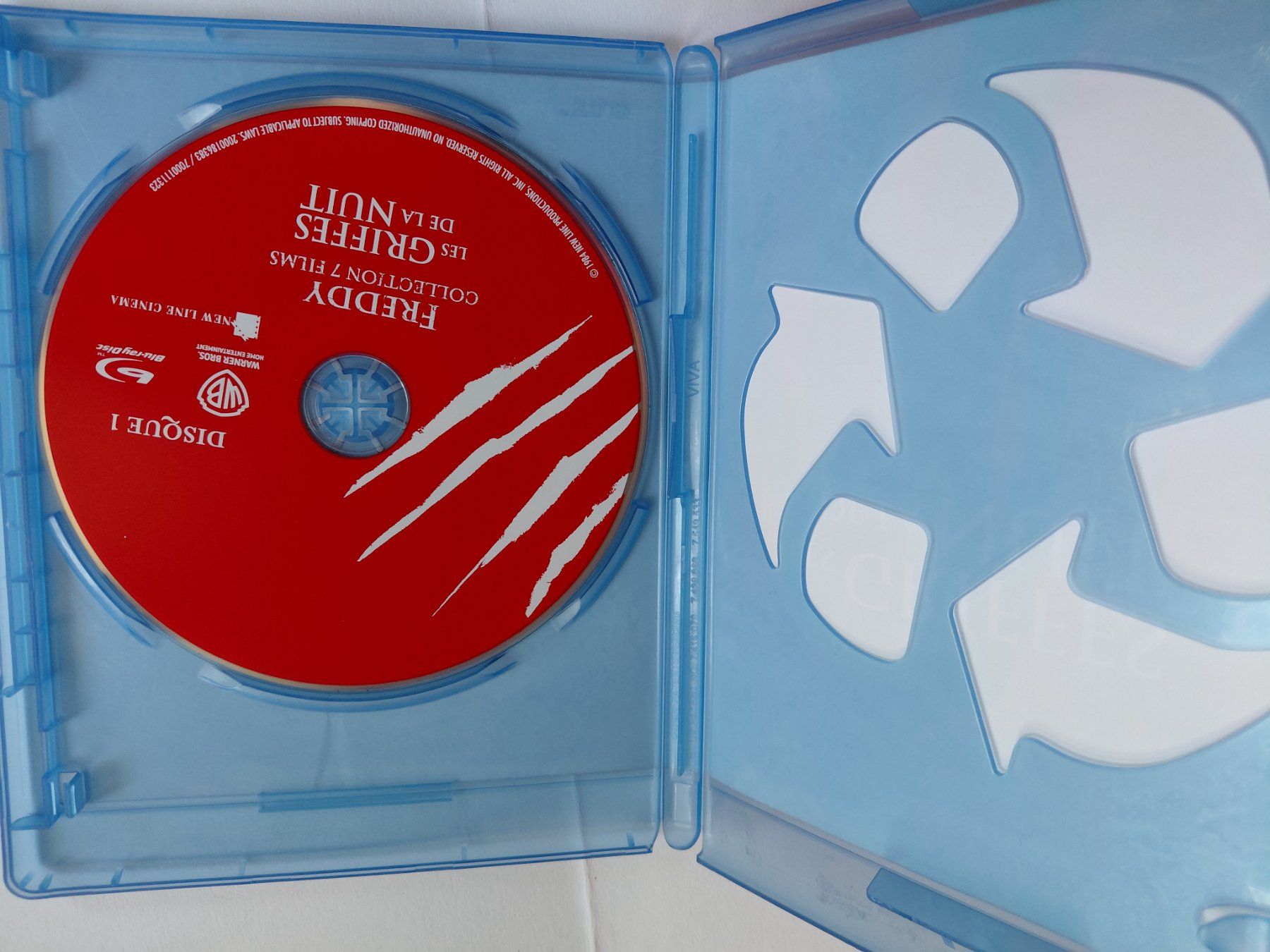 Tous les DVDs: Les griffes de la nuit – D'occasion à Denges par Hellboy10 3