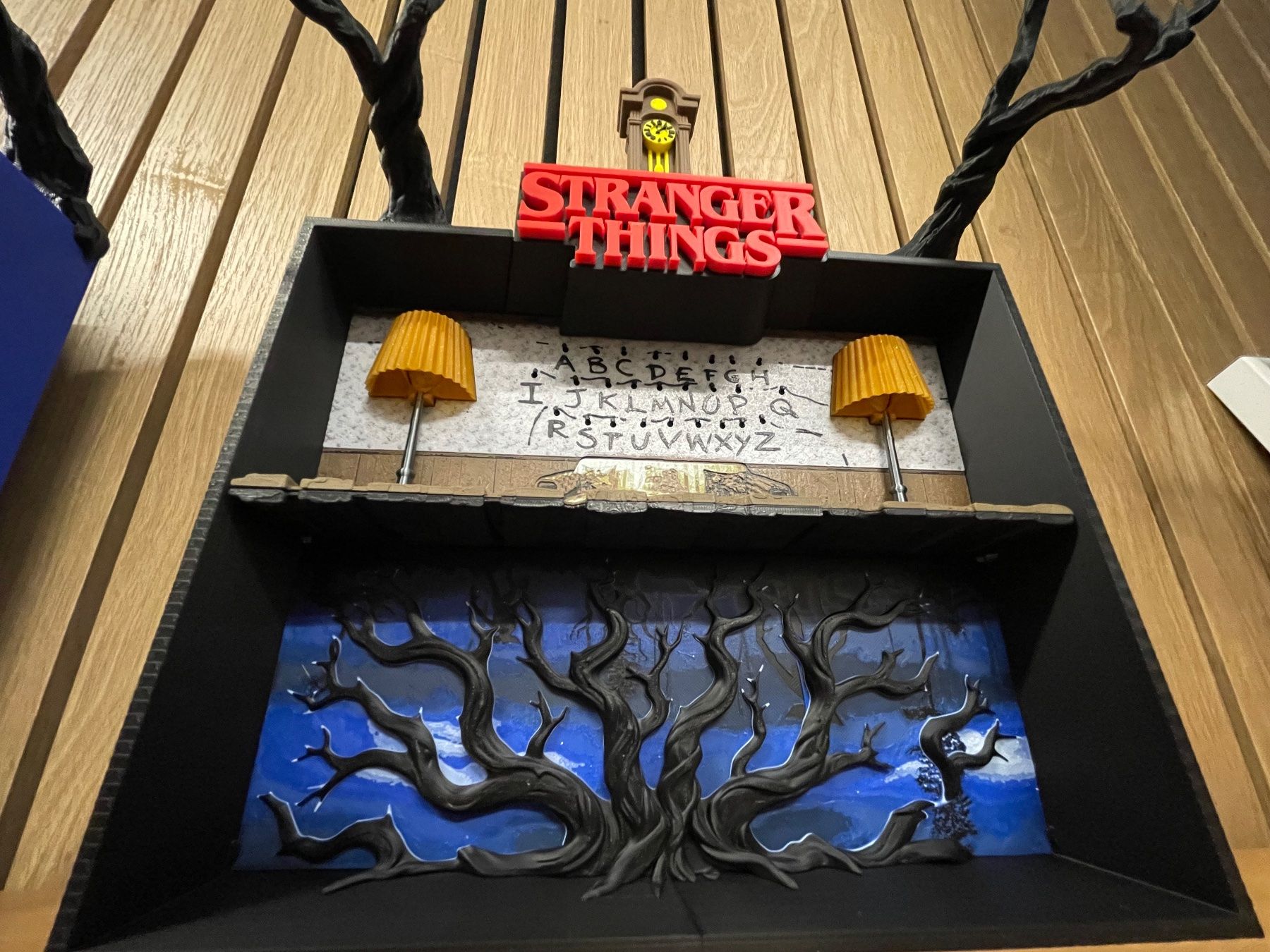 Stranger Things Diorama für Kinder Joy Figuren (Neu (gemäss ...