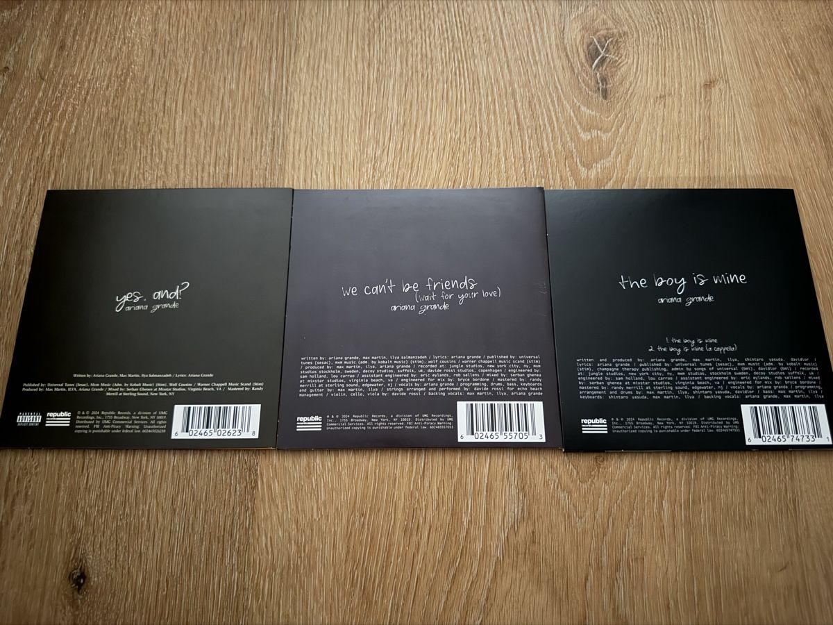 CD: Ariana Grande Single CD‘s – Nuovo (secondo la descrizione) da Ettingen venduto da robbenlos 1
