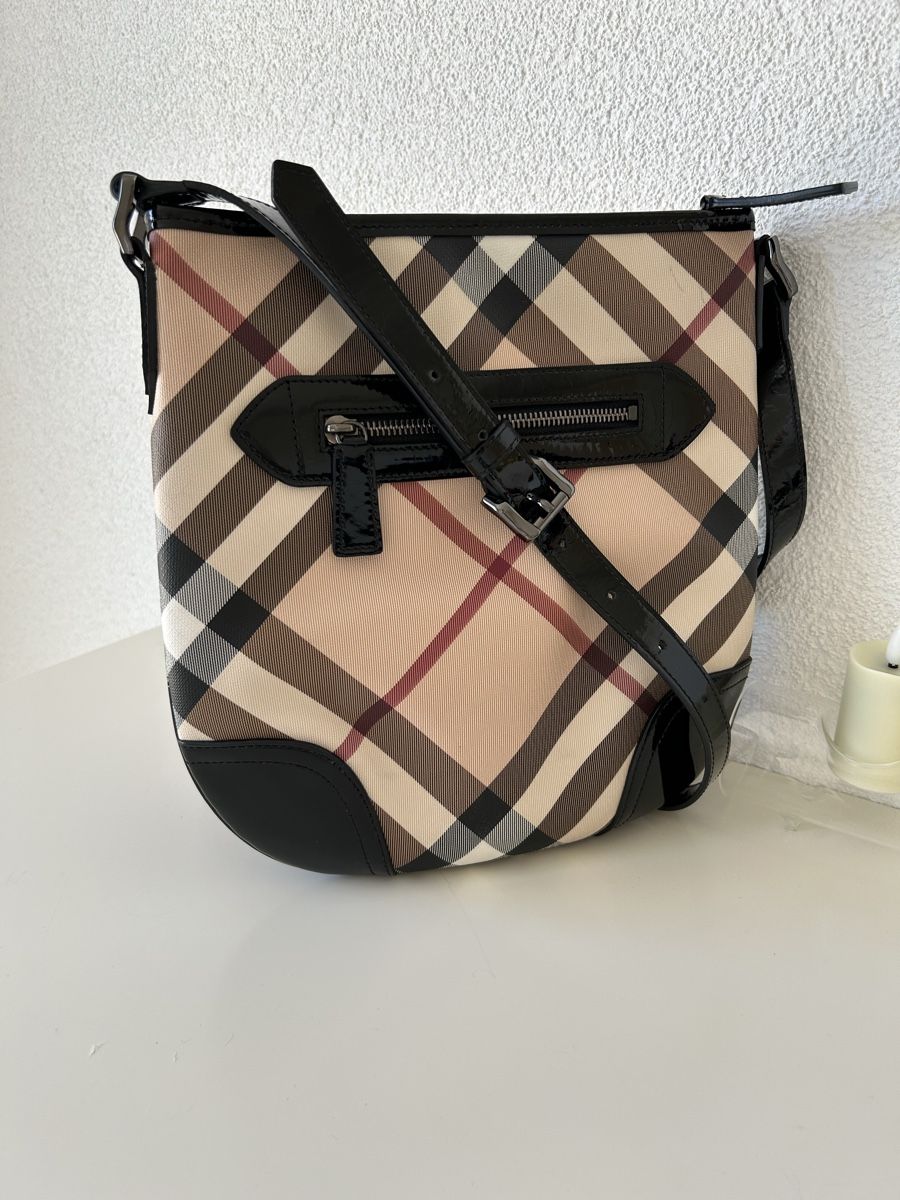 Borse da donna: Original Burberry Umhängetasche – Usato da Tägerschen venduto da Tommylee88