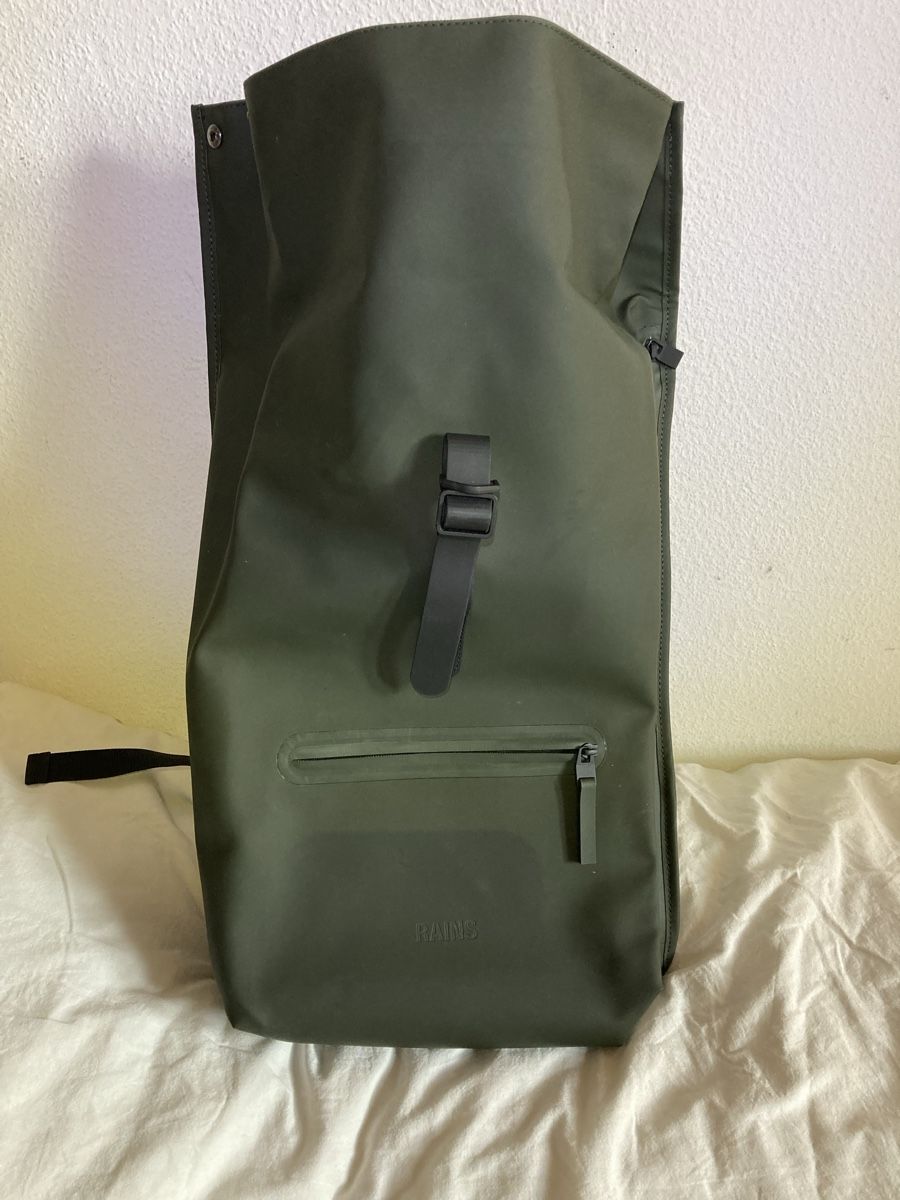 Rains Zaini: Rains Rolltop Rucksack W3 Green – Usato da Basel venduto da Myriam3