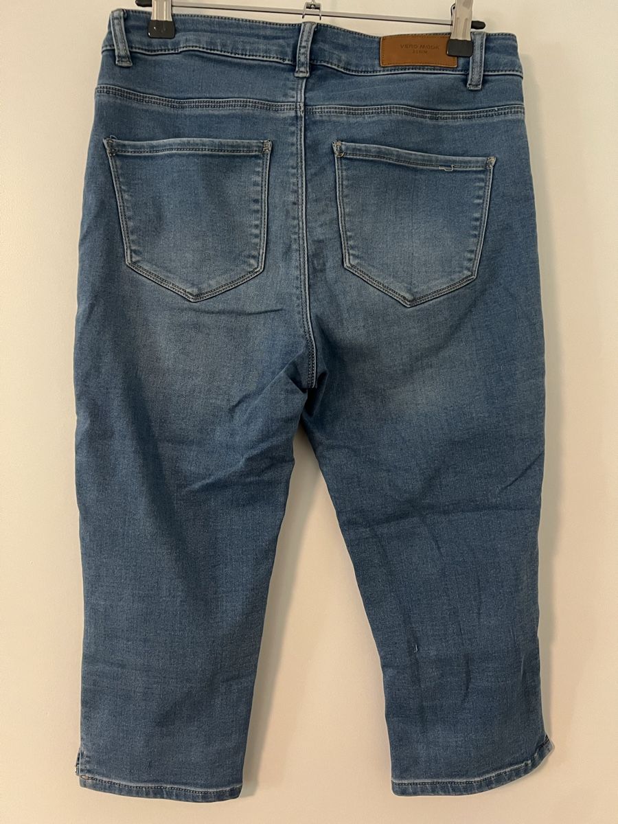 Vero Moda Jeans: Vero Moda Denim Capri-Jeans (Gr.M) – Usato da Winterthur venduto da mel_wy 1