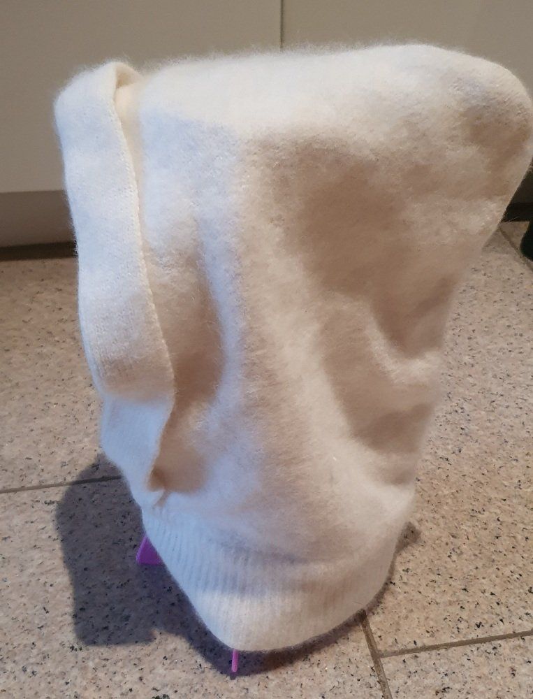 Sonstige Damenmode: Winter Mütze - Kapuze – Gebraucht aus Unterentfelden von LookoutMt 1