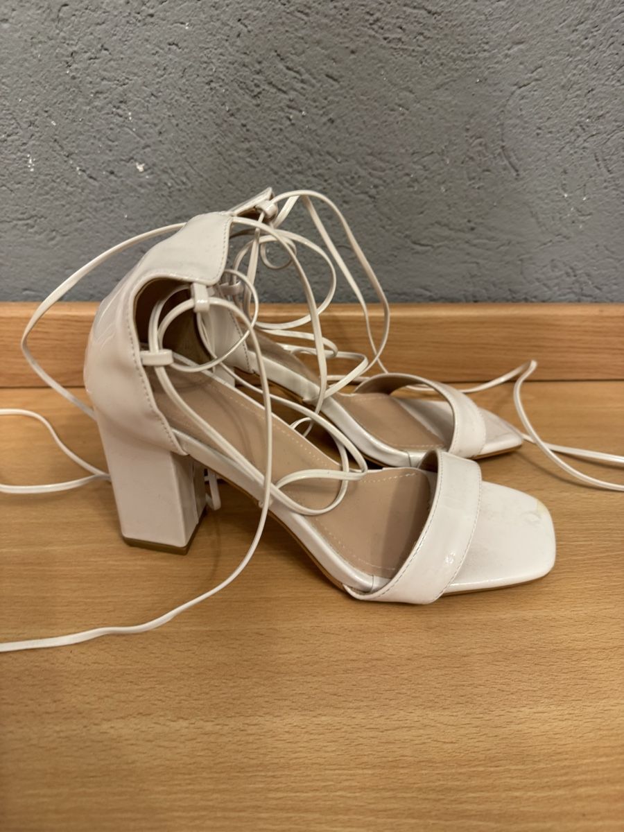 Scarpe da donna: Schnürbare highheels – Usato da Niederurnen venduto da Salome.r02 1