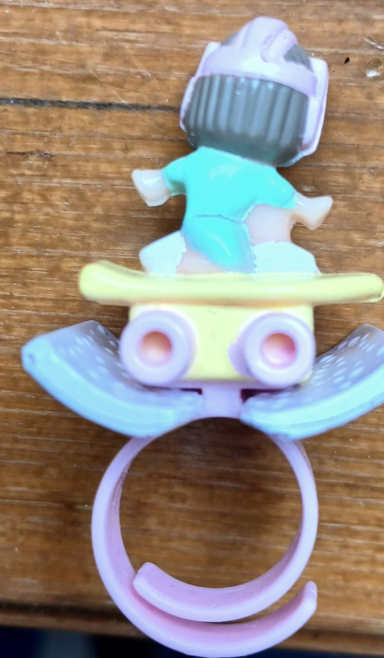 Polly Pocket Spielzeuge: Polly Pocket Ring – Gebraucht aus Rorschacherberg von Connor842000 1