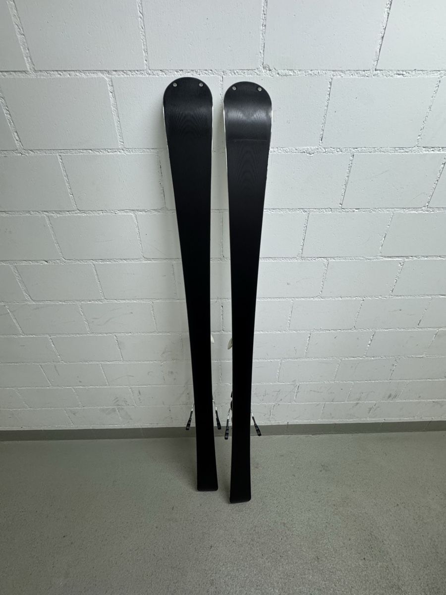 Blizzard Sci: Blizzard Seven Point Zero Ski, 153 cm, mit IQ-Bindung – Usato da Jona venduto da sarina1230_ 3