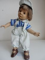 Künstlerpuppe "Lausbub" m. Mütze