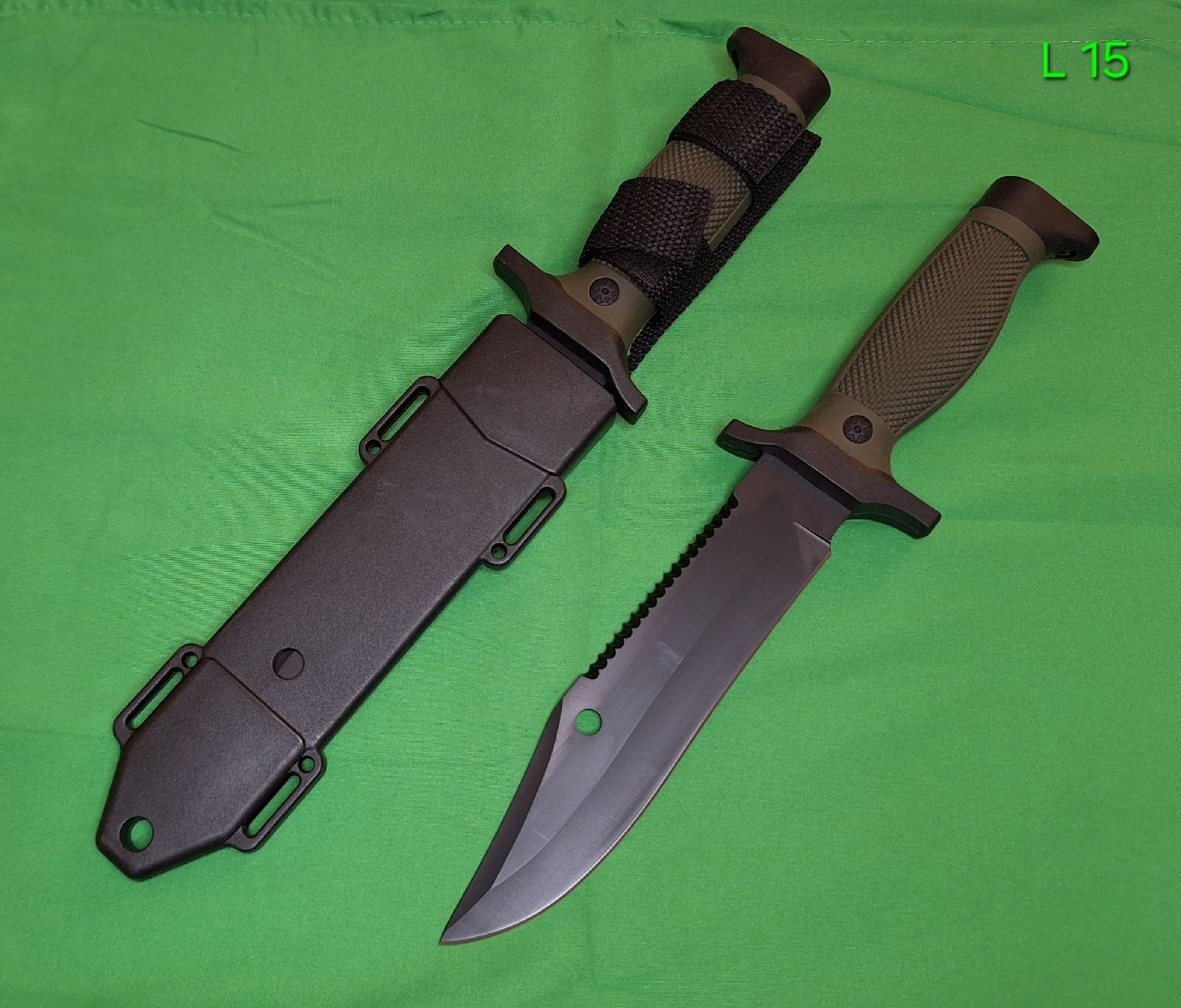 Coltellini militari: Couteau à lame fixe – Nuovo e nell'imballaggio originale da Genève venduto da RJN_1208
