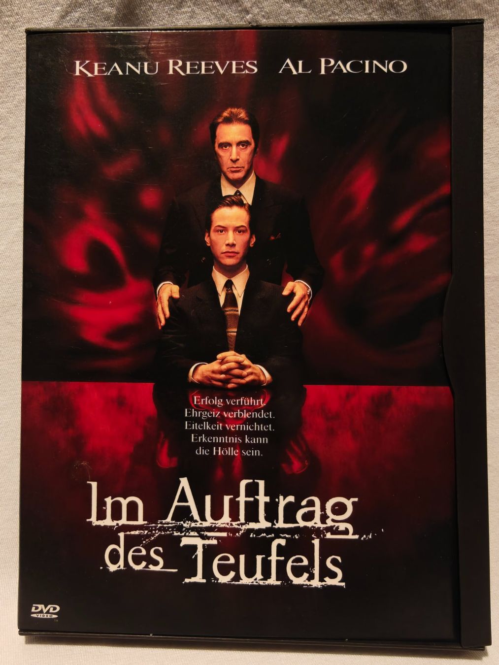 Tutti i DVDs: Im Auftrag des Teufels – Usato da Gutenswil venduto da Vulcano21